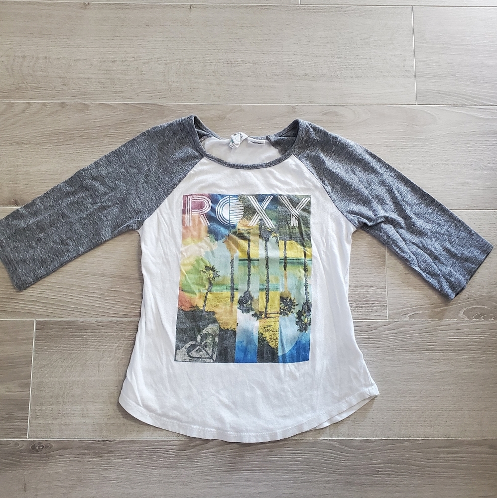 2/$20 ROXY 3/4 Sleeve Graphic Girls Size Small